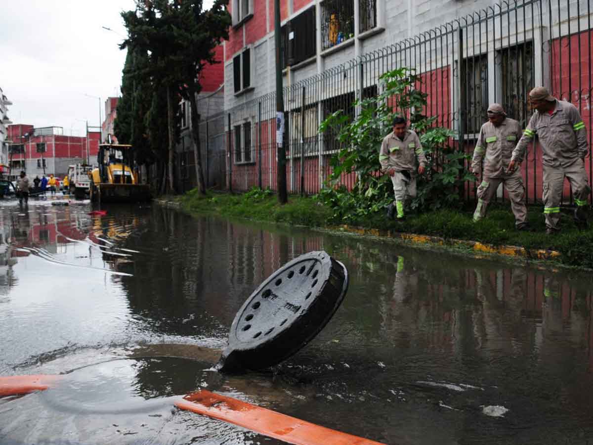 Cómo reportar una coladera tapada en CDMX y Edomex